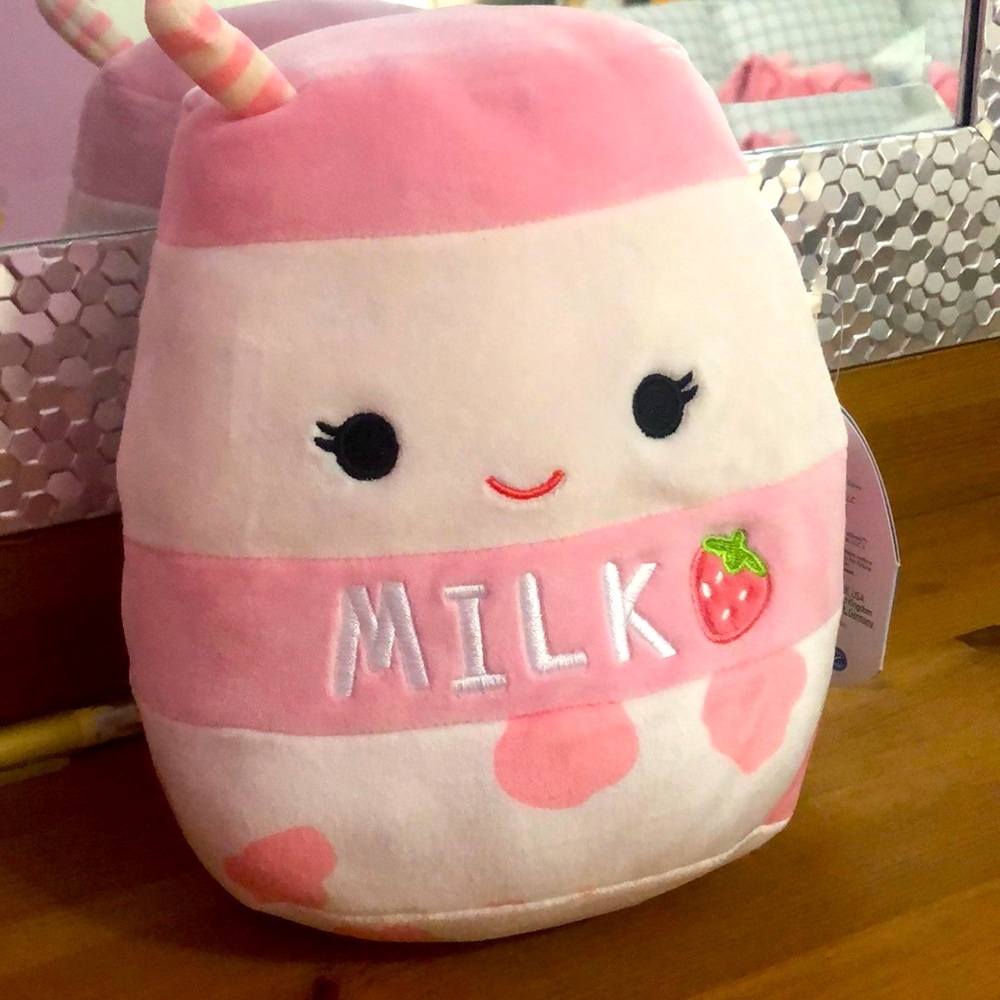 Amelie squishmallow 7.5